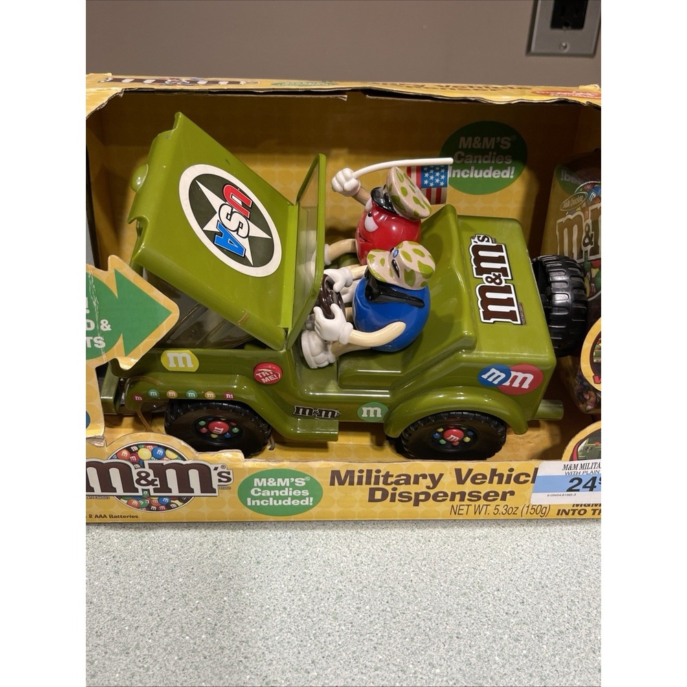 M&M's Military Vehicle Candy Dispenser Sound & Lights 2009 Expired